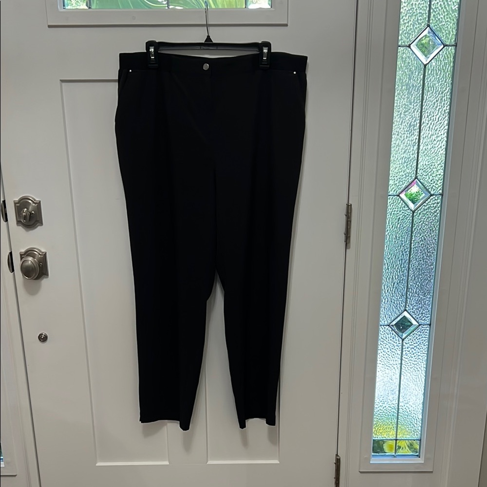 Chico's Black Classic Trousers Straight-Leg